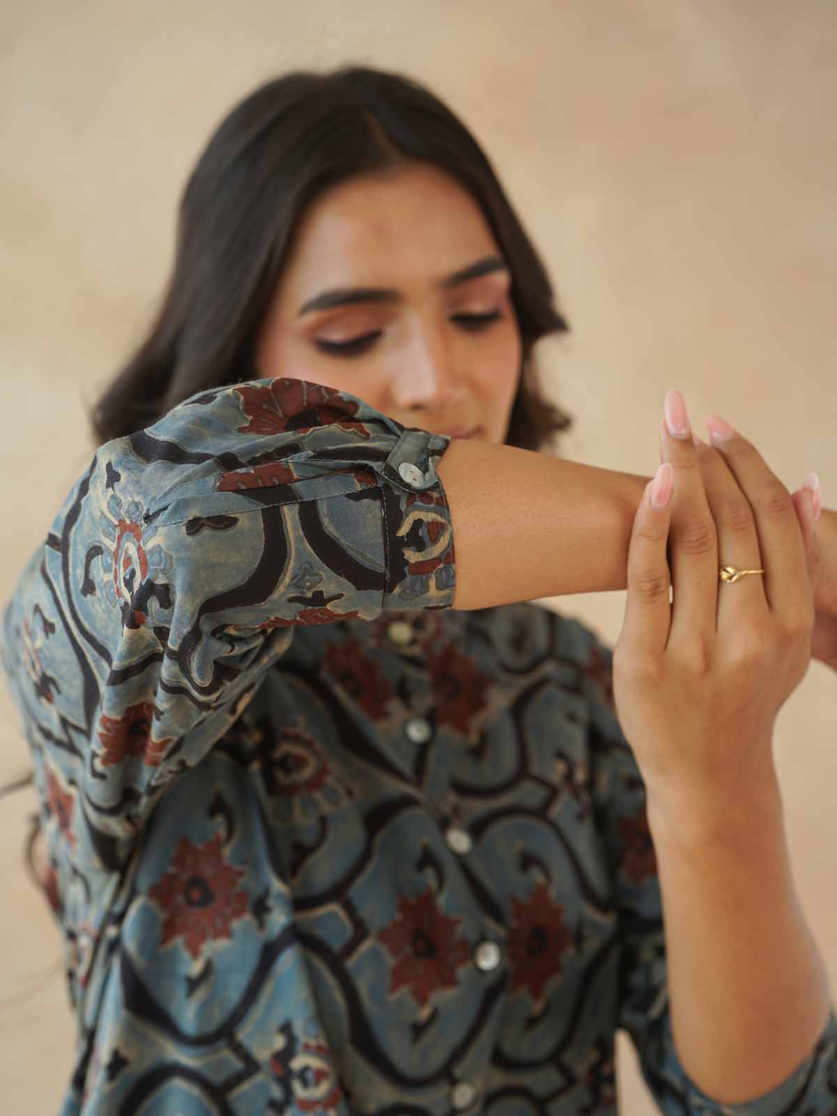 Women Ethnic Motifs Printed Cotton Pleat Set Grey