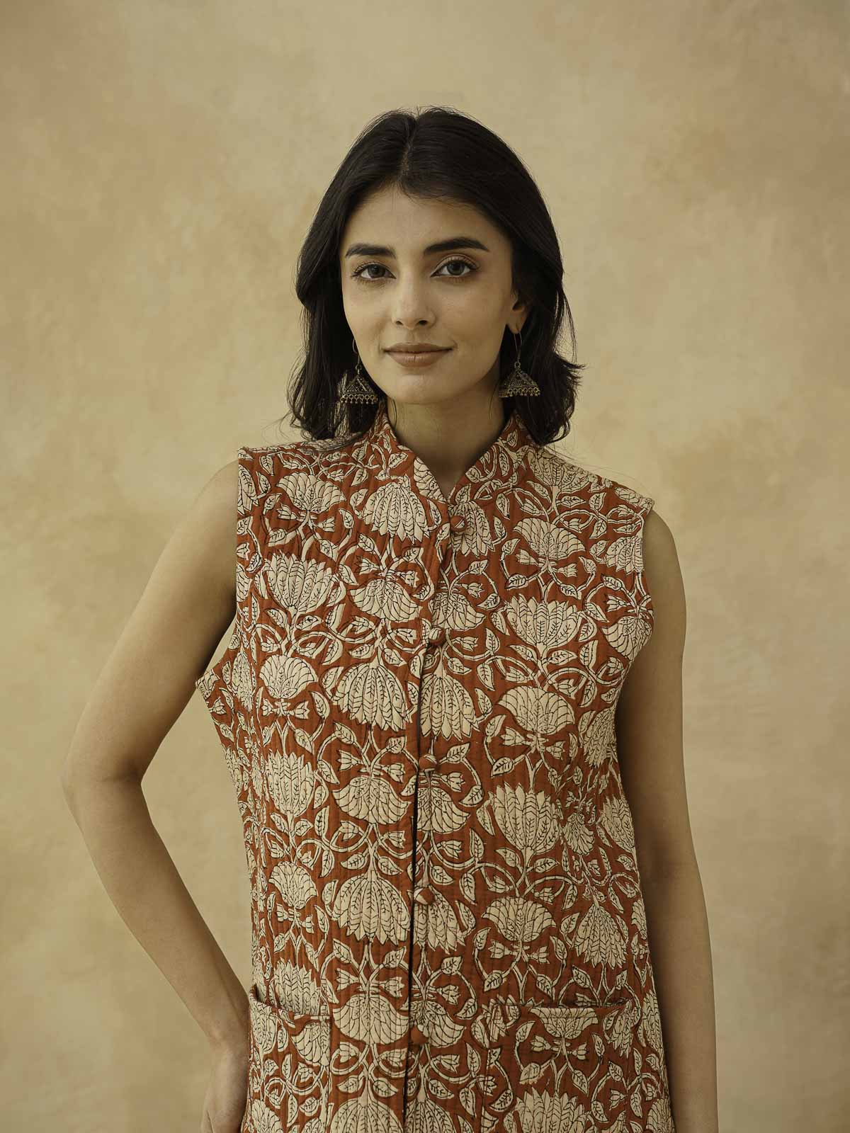 Cotton Printed Sleeveless Quilted Jacket Red Kamal