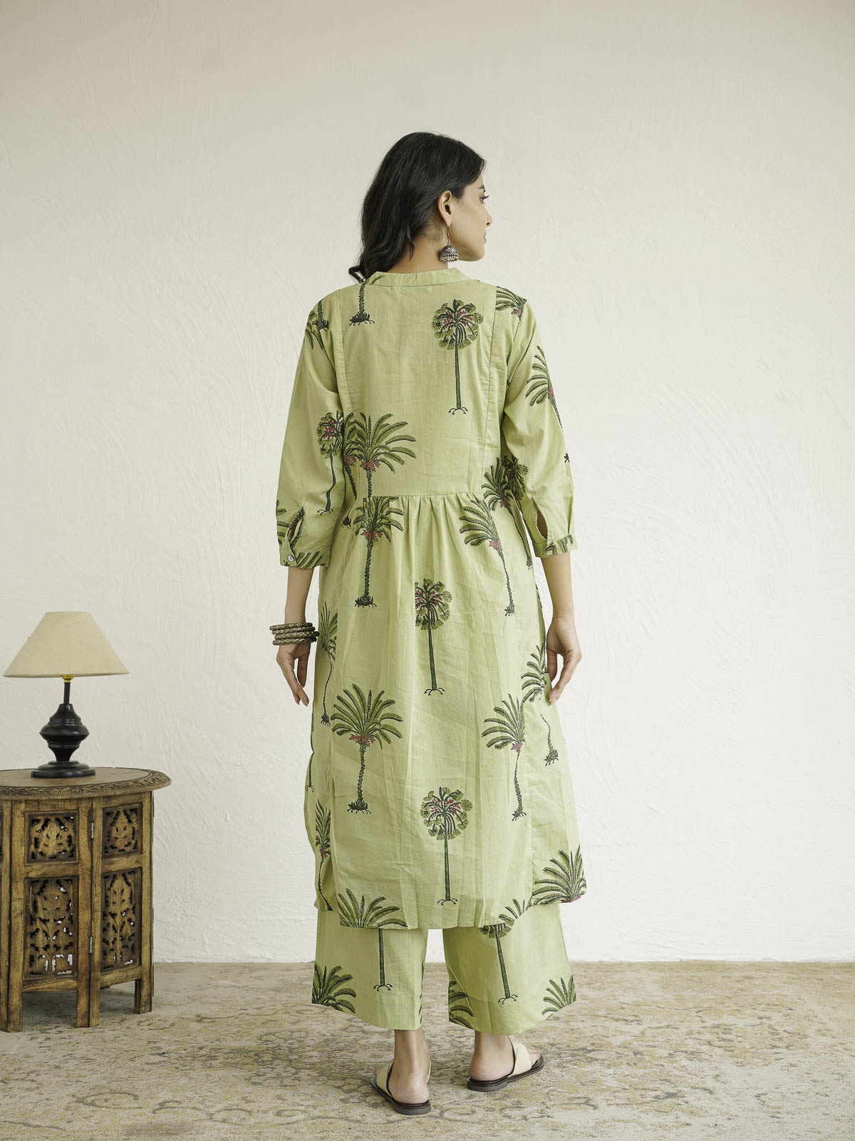 Women Ethnic Motifs Printed Cotton Pleat Set Green Tree