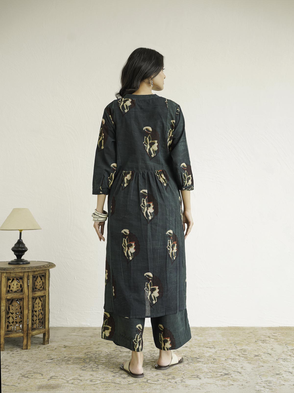 Women Ethnic Motifs Printed Cotton Pleat Set Jahuta