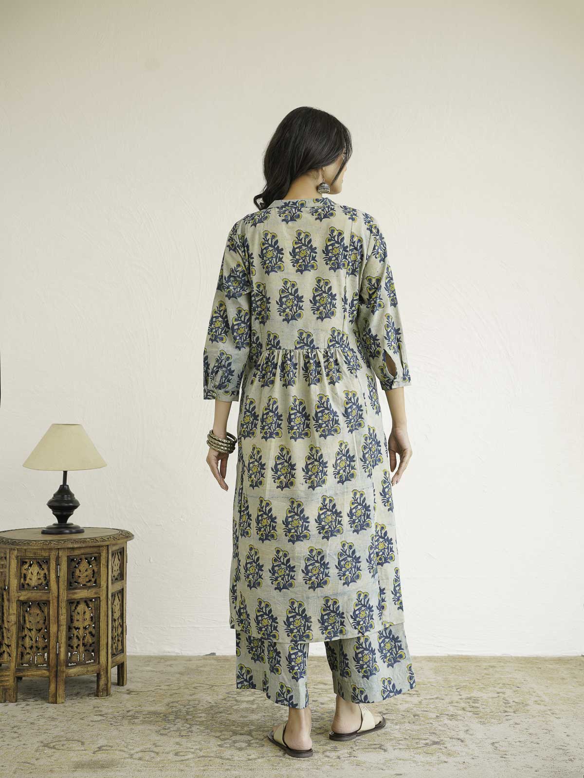 Women Ethnic Motifs Printed Cotton Pleat Set Indigo Boota