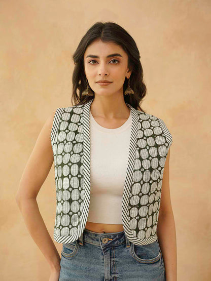 Cotton Printed Crop Sleeveless Quilted Jacket Black White