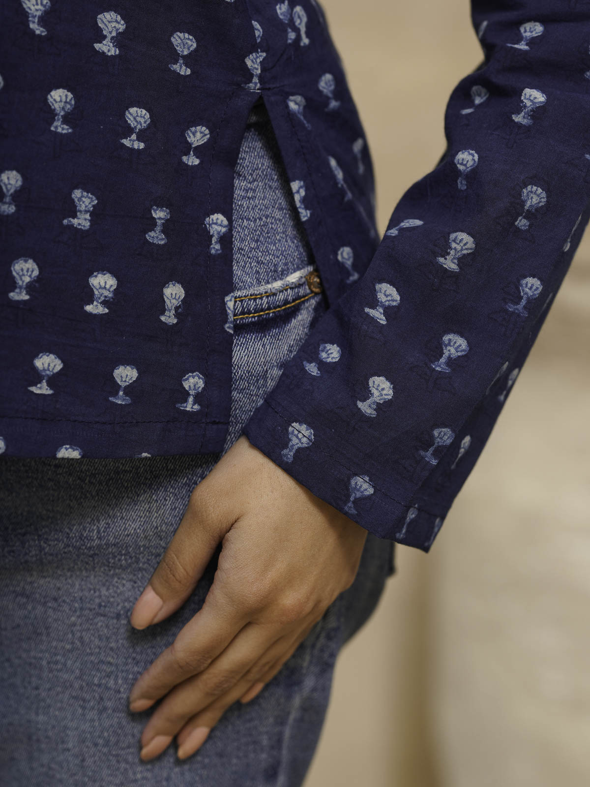 Full Sleeve Cotton Printed Classic Vee Top Blue Booty