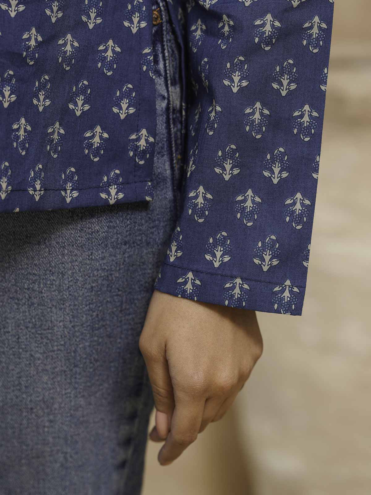 Full Sleeve Cotton Printed Classic Vee Top Blue Indigo Flower
