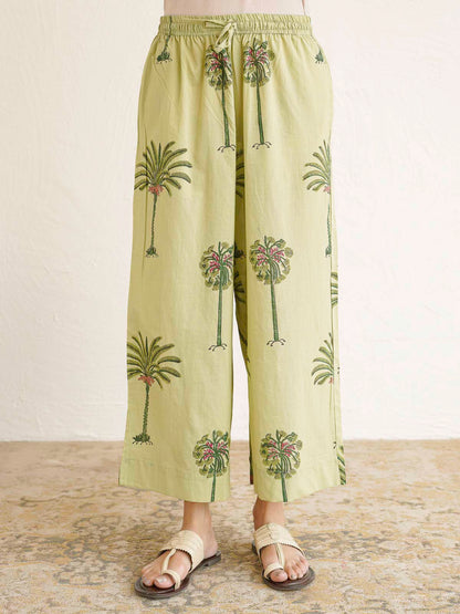 Women Ethnic Motifs Printed Cotton Pleat Set Green Tree
