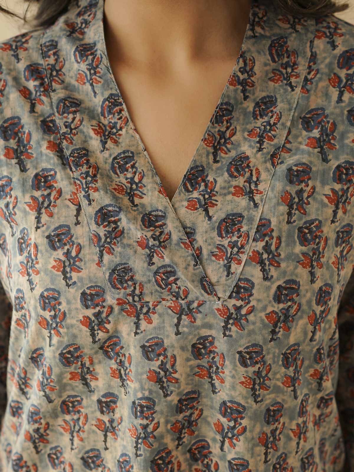 Cotton Printed Straight Kurta Indigo Flawer