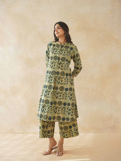 Women Ethnic Motifs Printed Cotton Pleat Set Beige