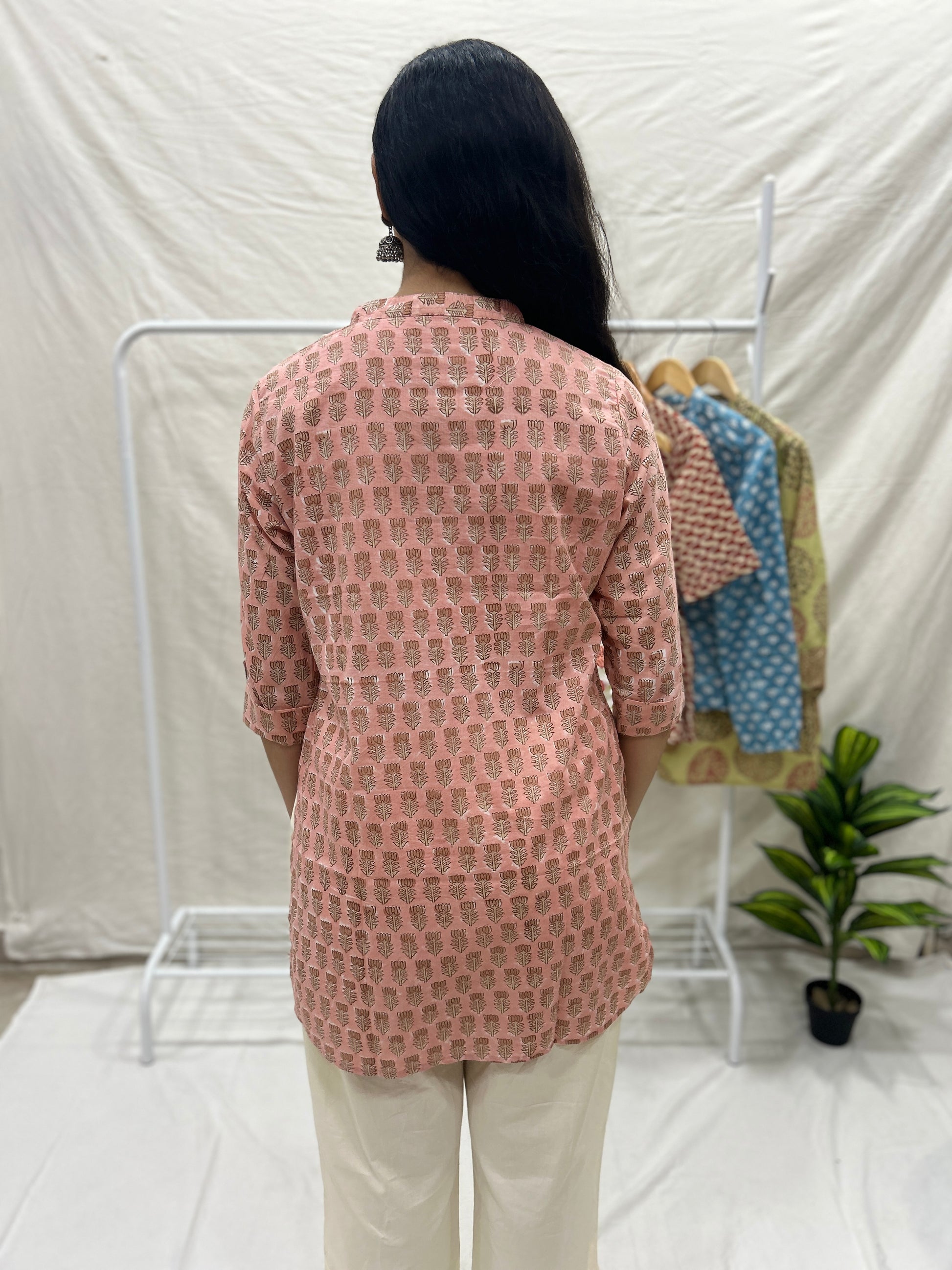 Short kurti Peach - Goodhand