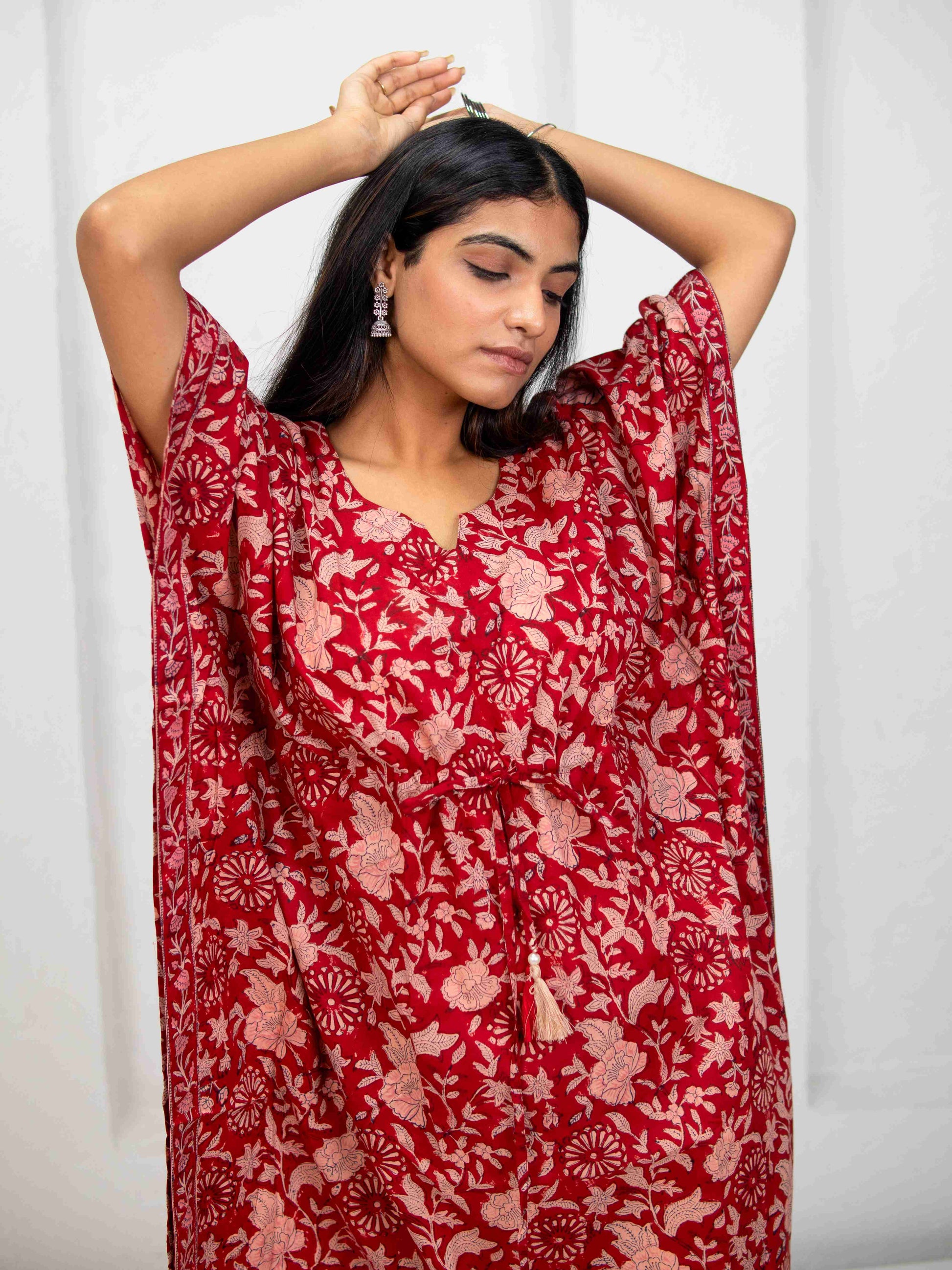 Tassel Kaftan Red - Goodhand