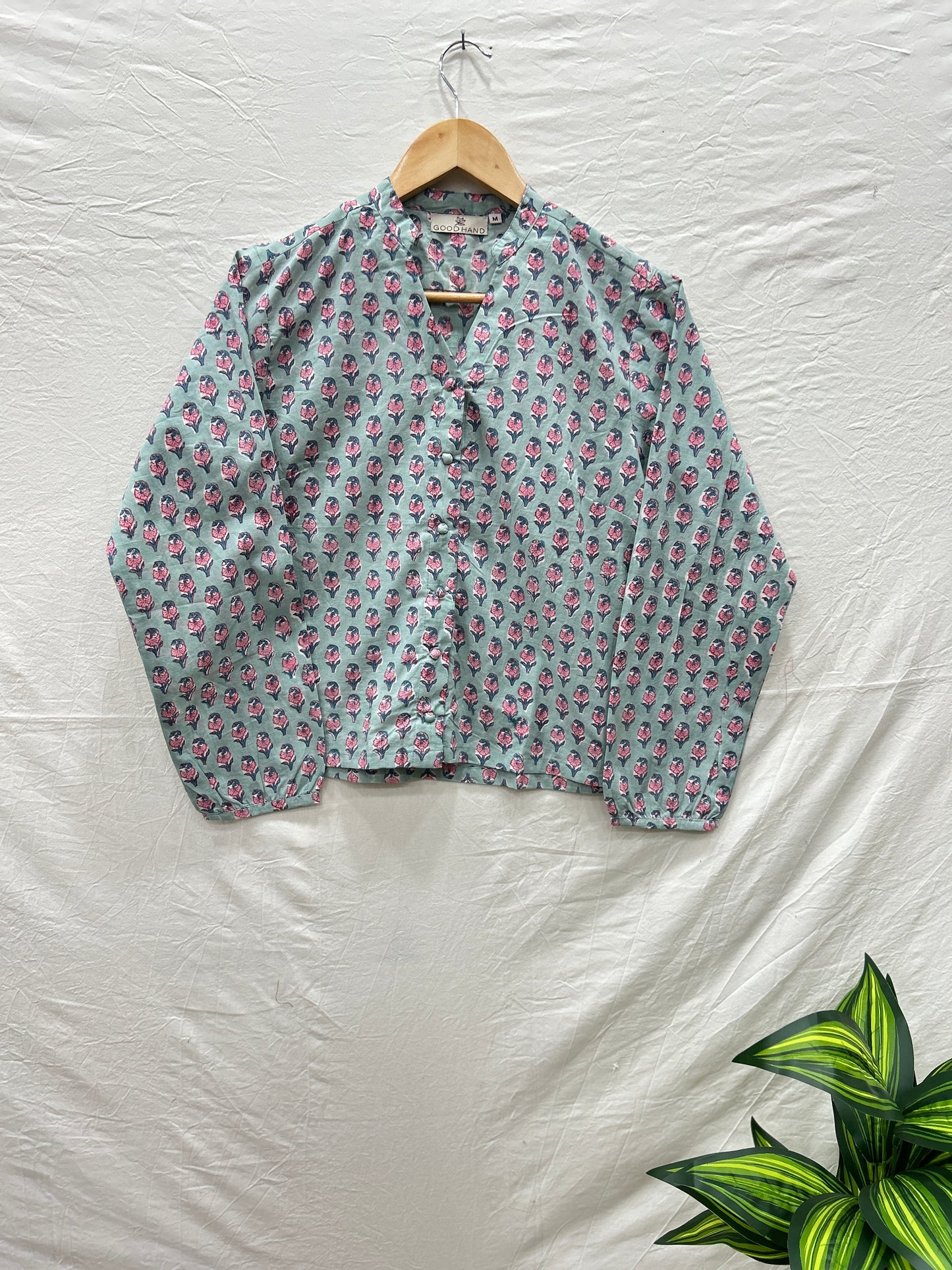 Cloth button top pastel green - Goodhand