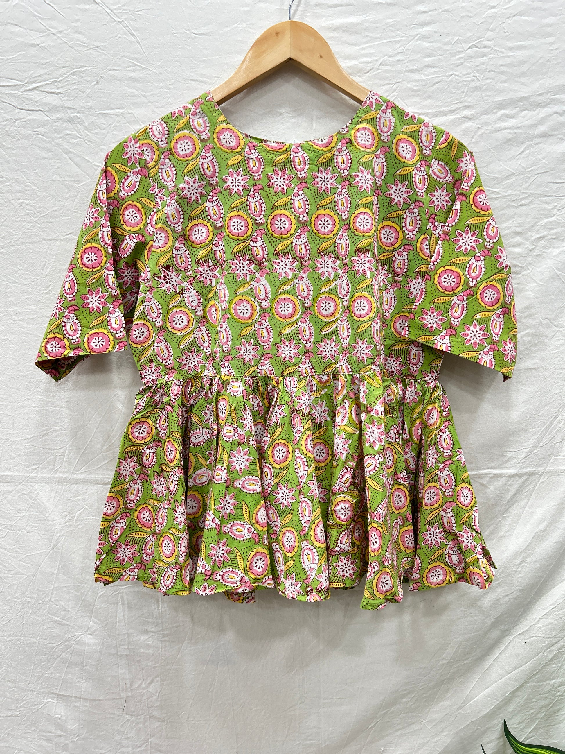 Peplum Top Green - Goodhand