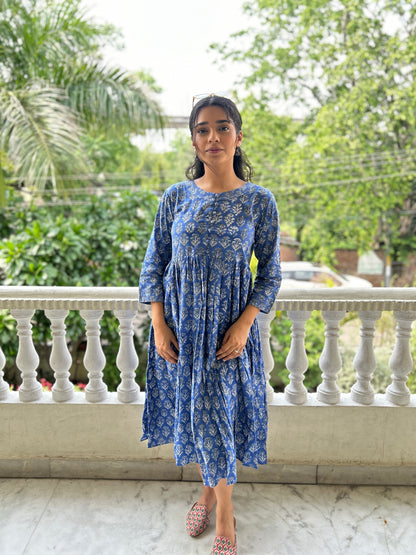 Kaira dress blue - Goodhand