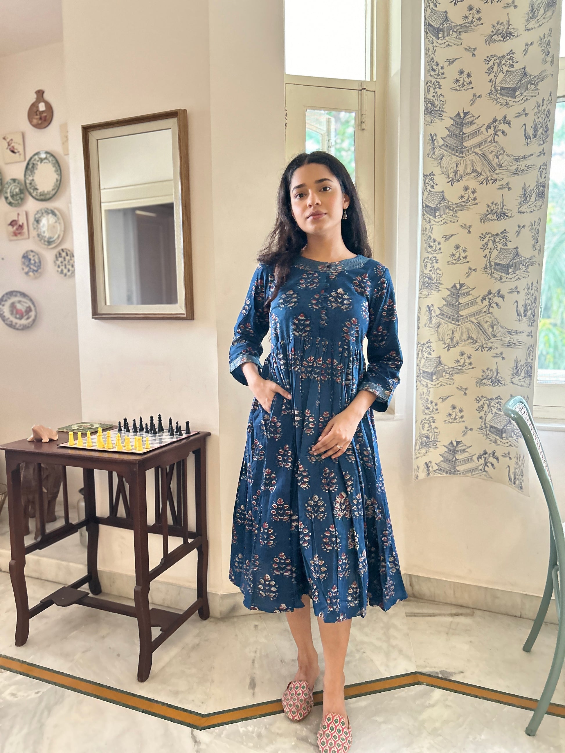 Kaira dress indigo - Goodhand