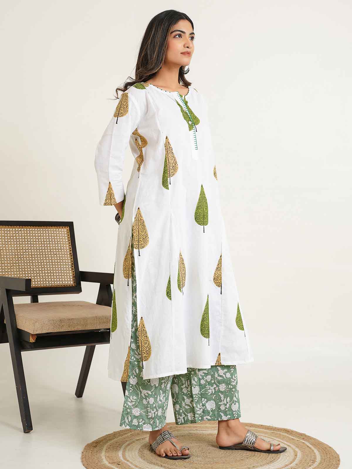 Block Printed A-Line Cotton Kurta Pant Chandni Set White Patti