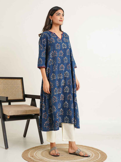 Cotton printed A-line Phiran kurta Indigo