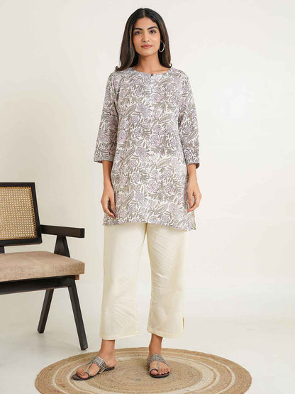 3/4th Sleeve Short Gauhar Kurti White