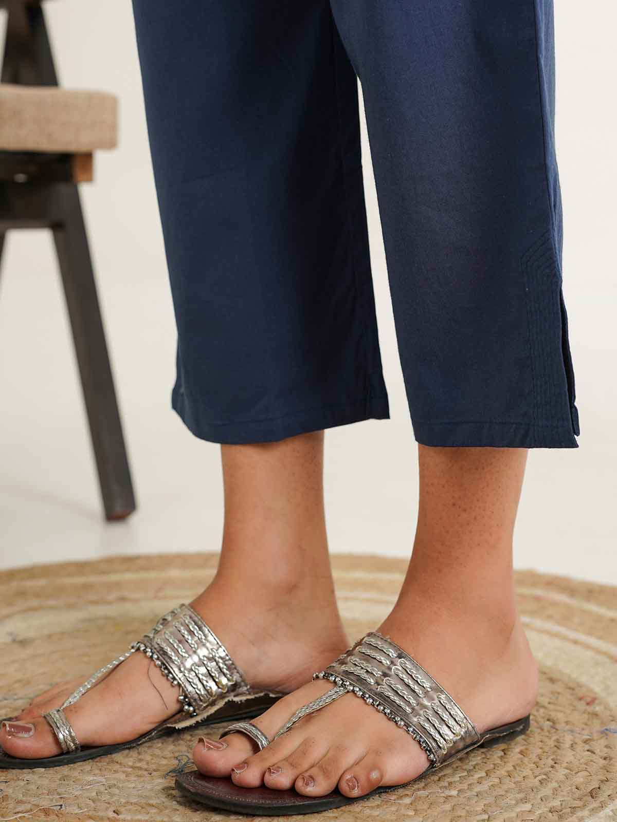 Cotton Solid Ankle Length Pants Blue