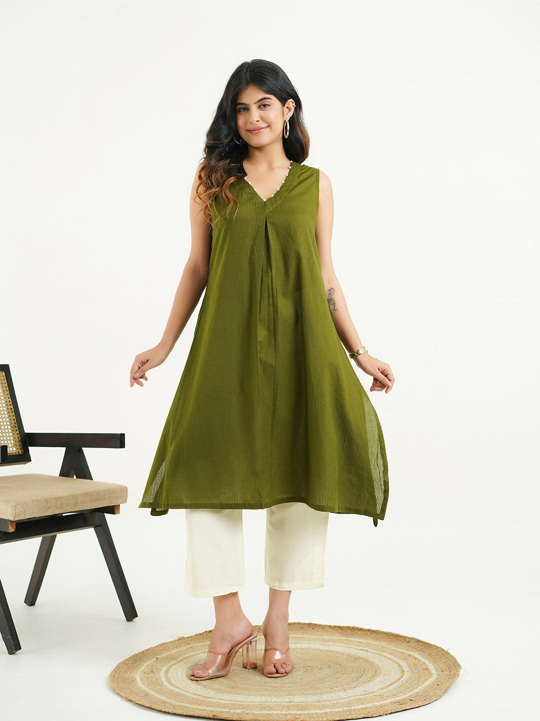 Cotton Pleated Sleeveless Kurta Green