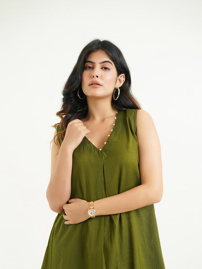 Cotton Pleated Sleeveless Kurta Green