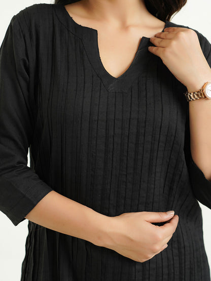 Solid Cotton Everyday Pintucks Kurta Black