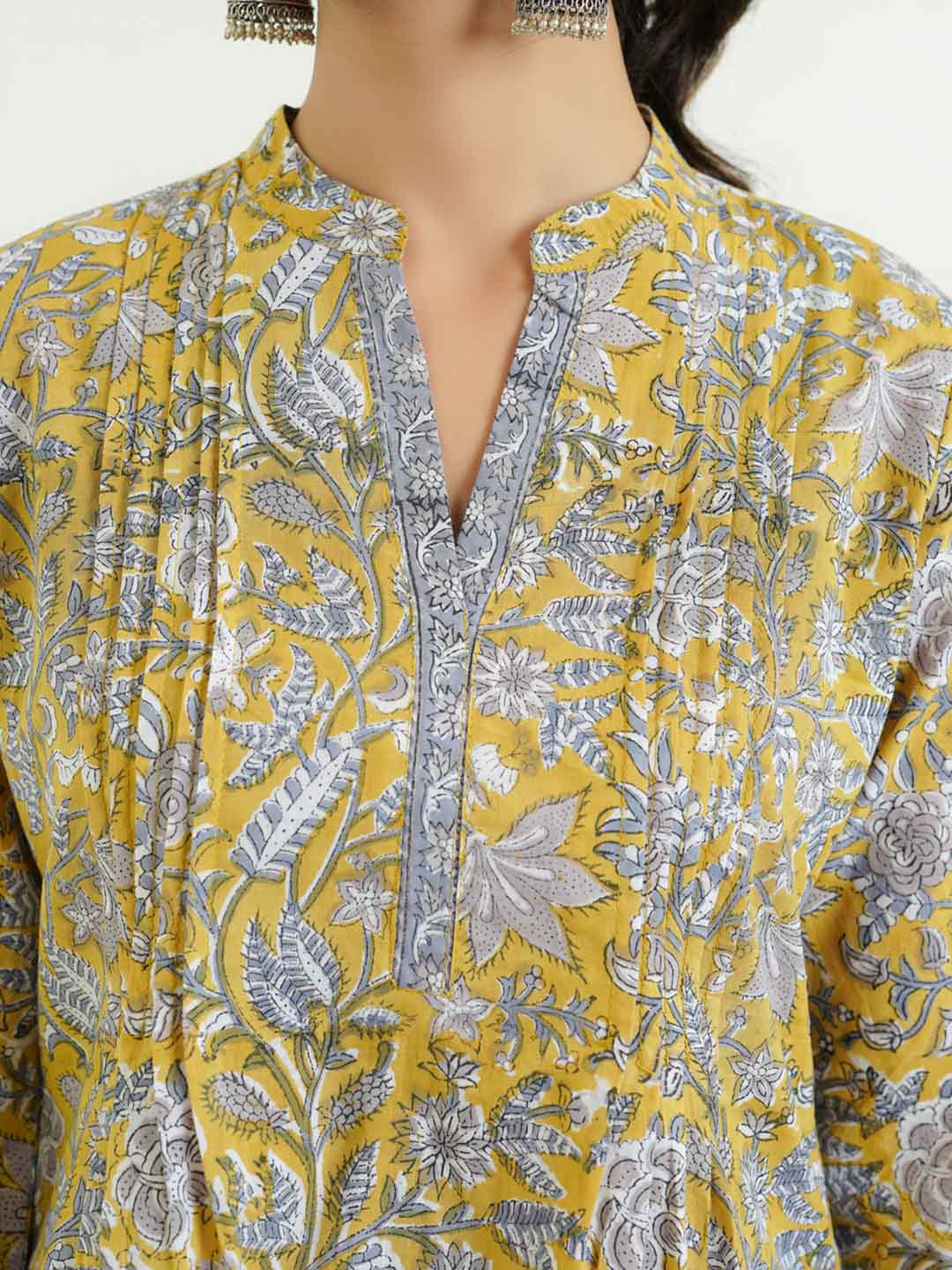 Chinese Collar Pintucks Short Kurta Mustard