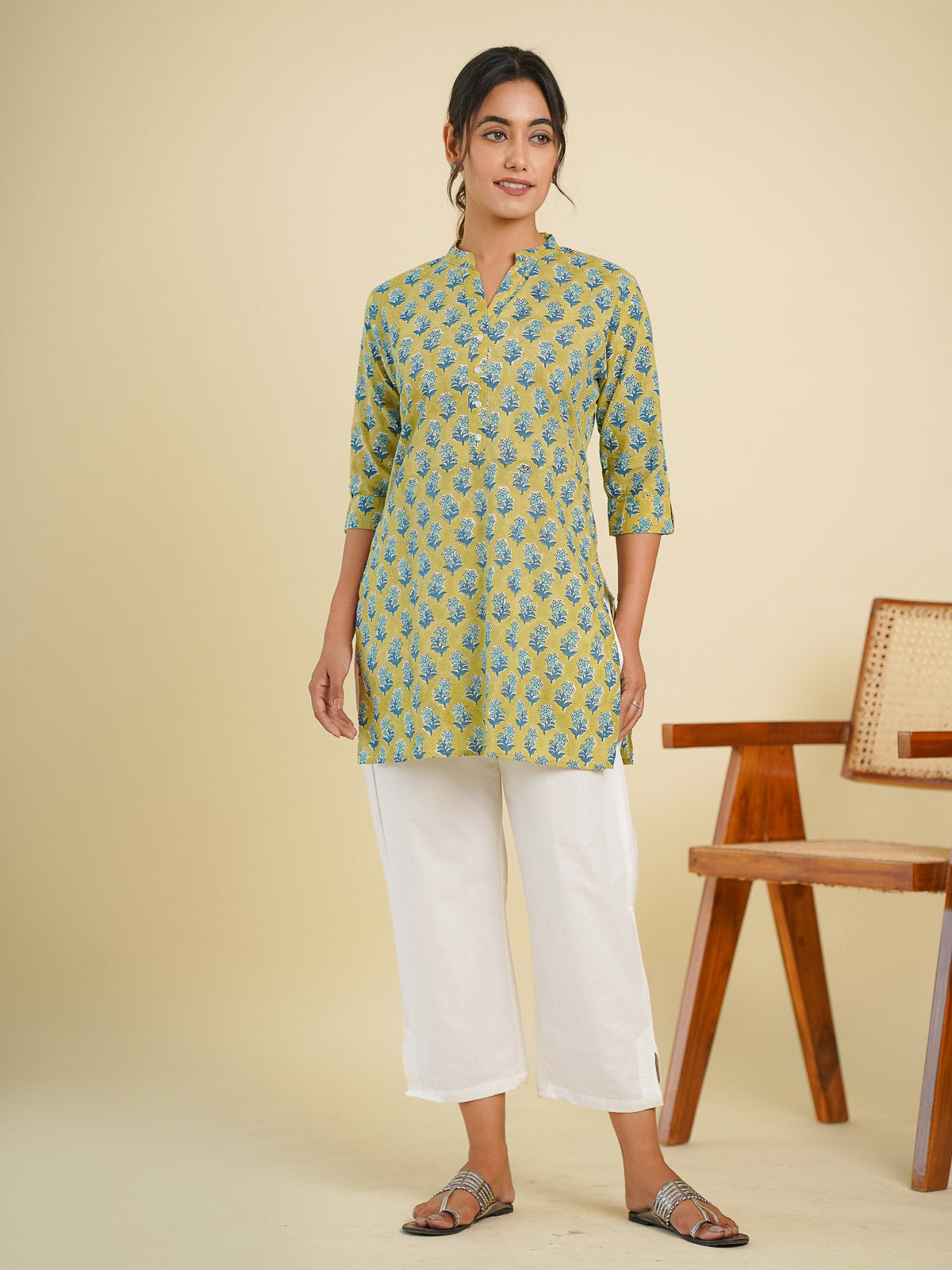 Short kurti Light Green - Goodhand