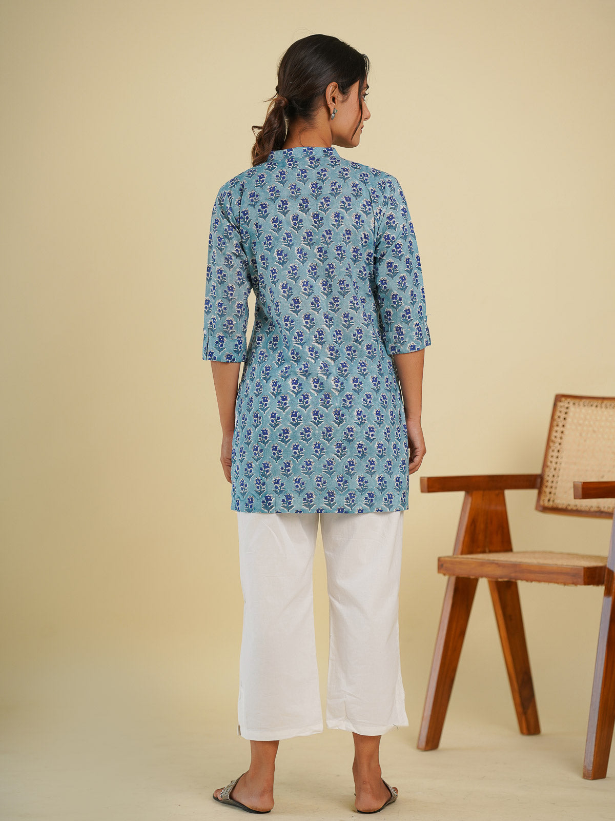 Short kurti Blue - Goodhand